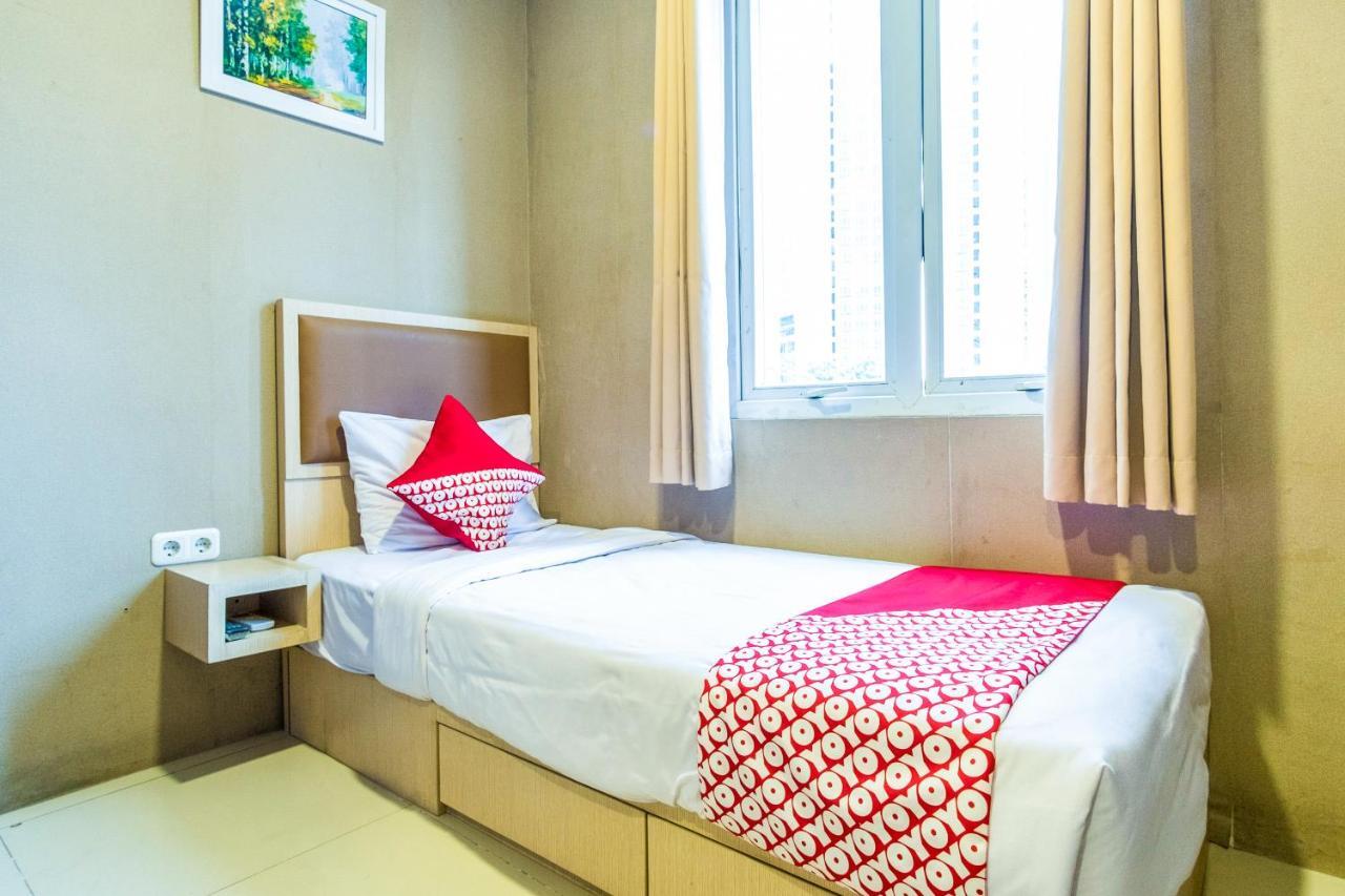 Oyo 279 Deli Homestay Medan Esterno foto