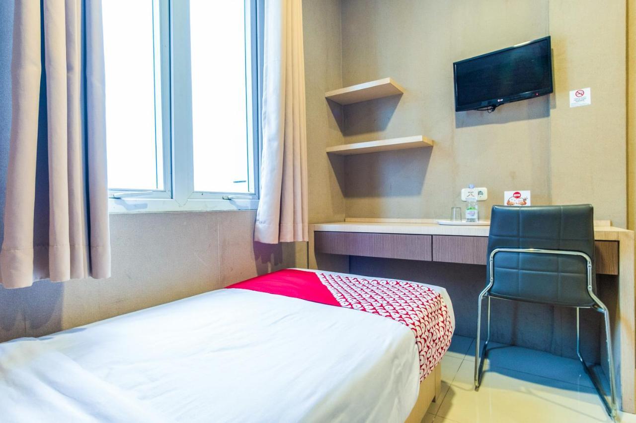 Oyo 279 Deli Homestay Medan Esterno foto