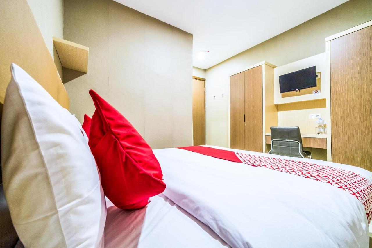 Oyo 279 Deli Homestay Medan Esterno foto