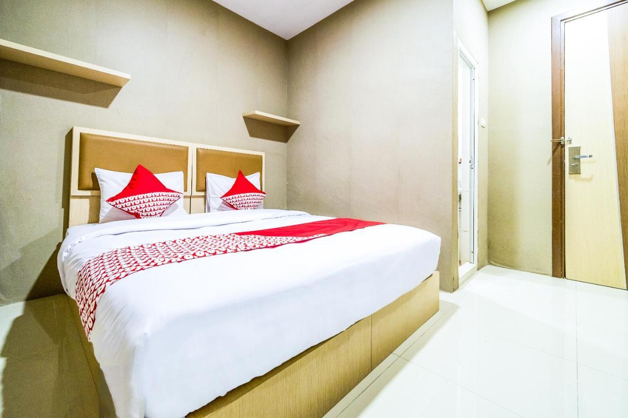 Oyo 279 Deli Homestay Medan Esterno foto